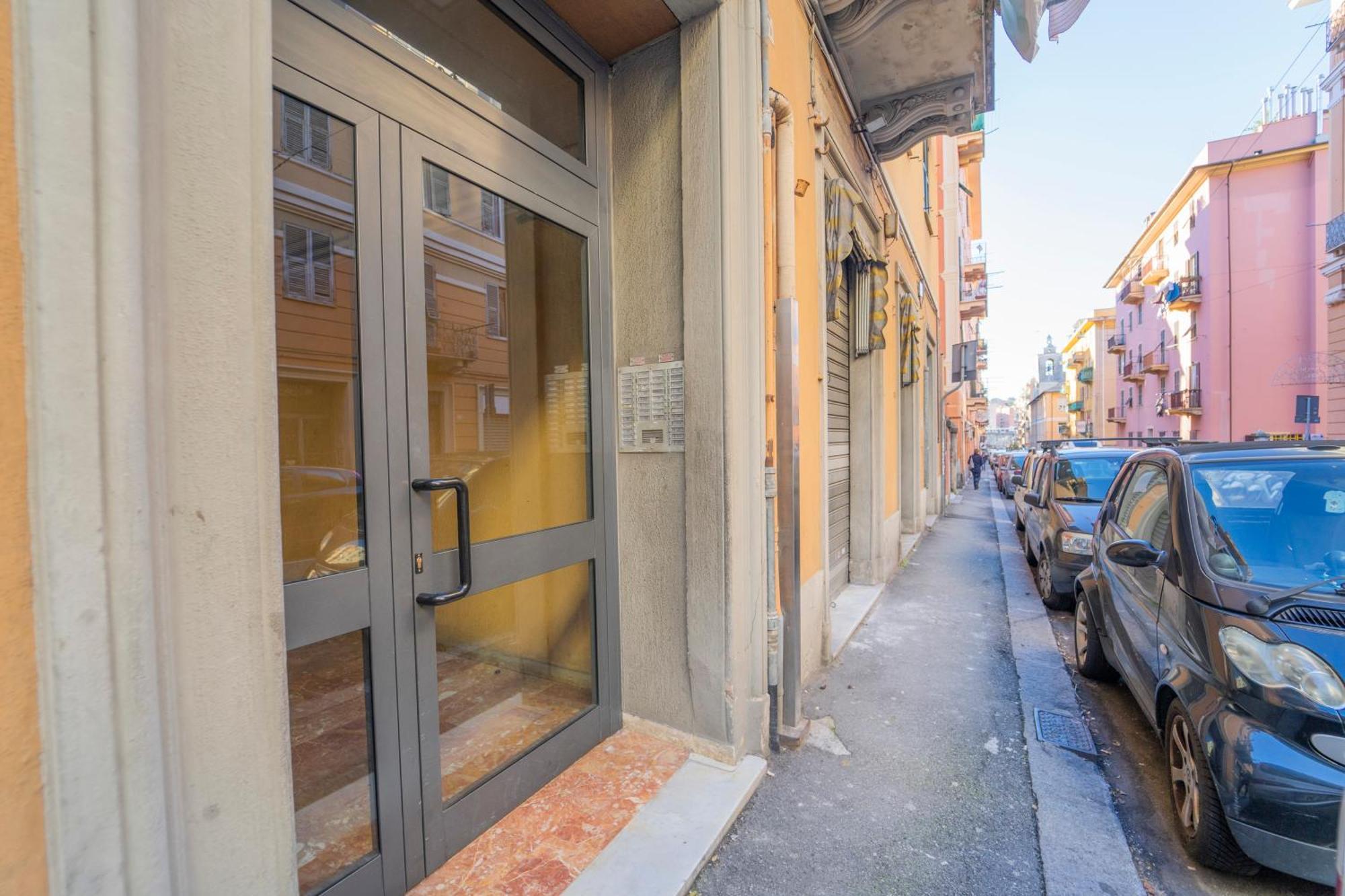 Appartamento Genova,400M Dal San Martino Génova Exterior foto